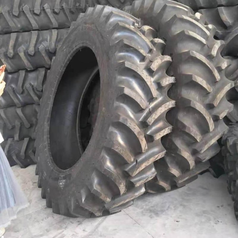 Pneu para Trator R28 