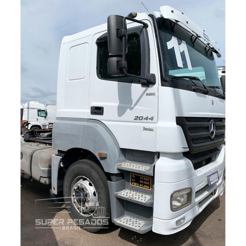 Caminhão MERCEDES BENZ AXOR 2044 CAVALO Ano 2011