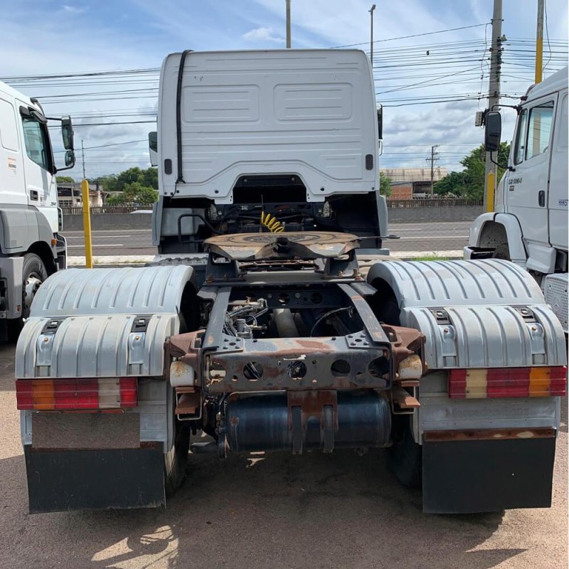 Caminhão MERCEDES BENZ AXOR 2044 CAVALO Ano 2011