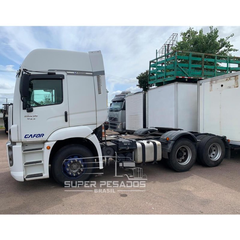 Caminhão VOLKSWAGEN TRACTOR 25420 CAVALO 6X2 Ano 2014