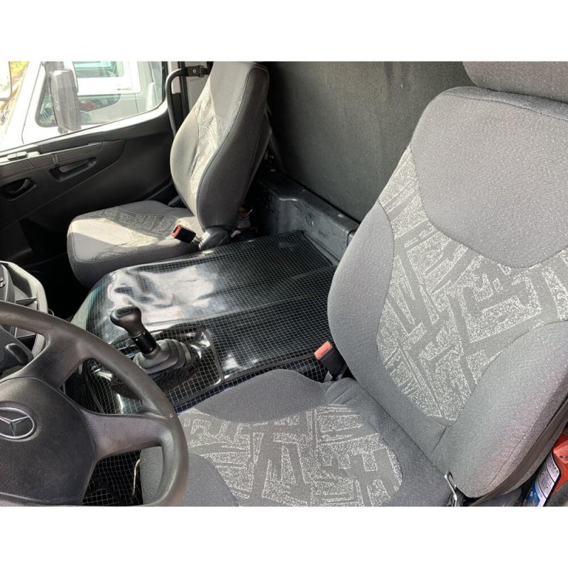 Caminhão MERCEDES BENZ ATEGO 2426 CHASSI Ano 2013