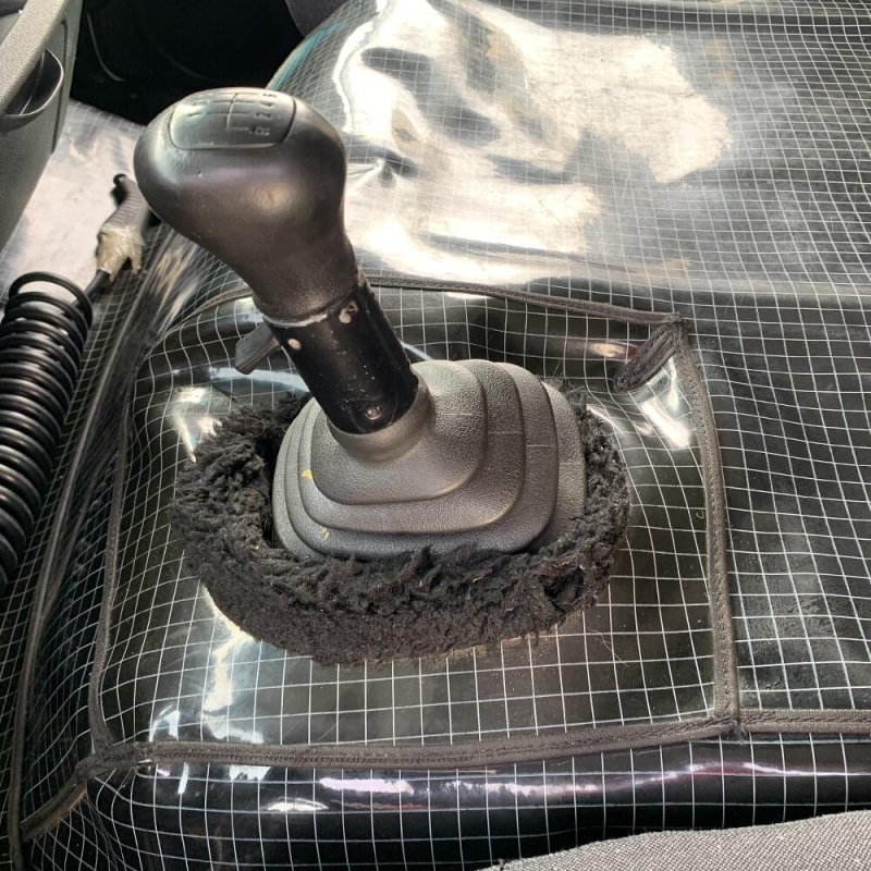 Caminhão MERCEDES BENZ ATEGO 2426 CHASSI Ano 2013