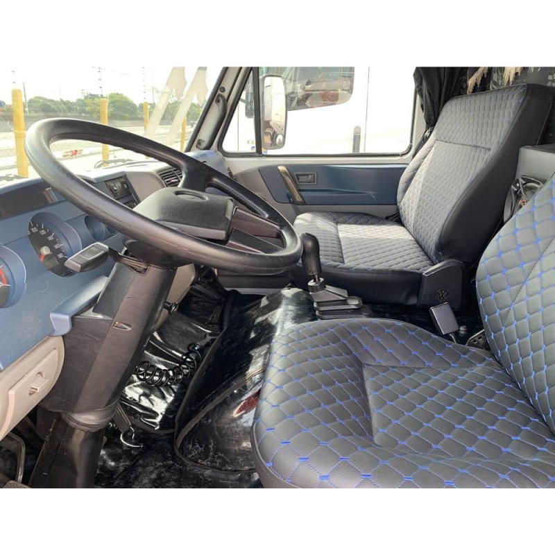 Caminhão VOLKSWAGEN DELIVERY 9150 BAÚ SECO Ano 2011