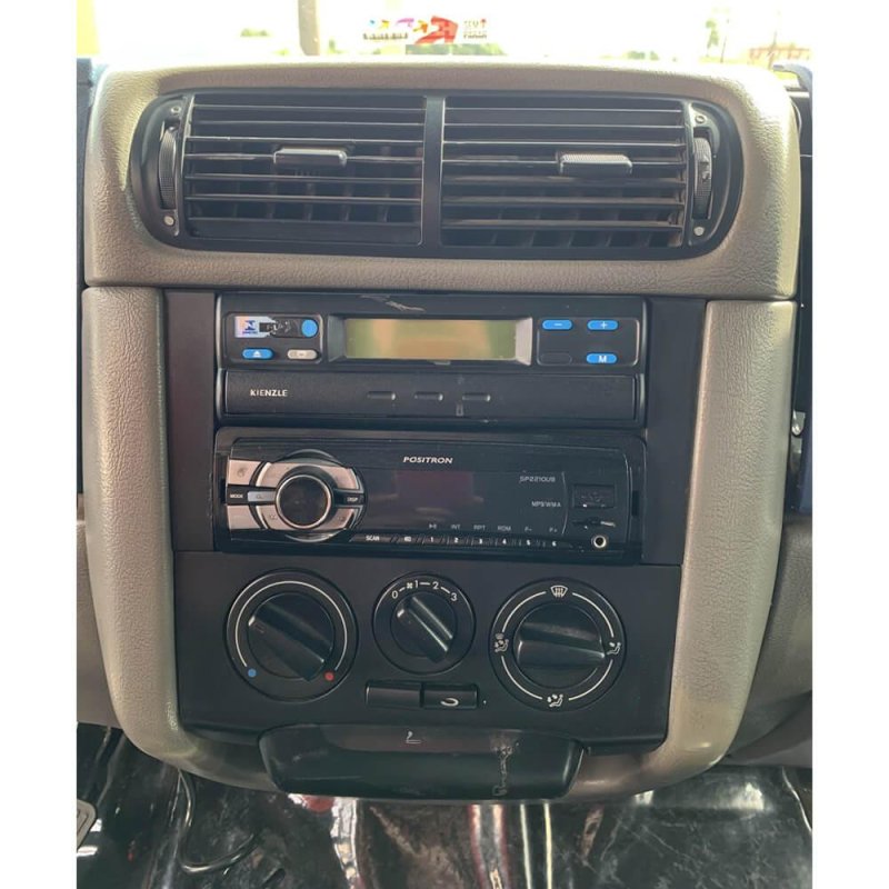 Caminhão VOLKSWAGEN DELIVERY 9150 BAÚ SECO Ano 2011