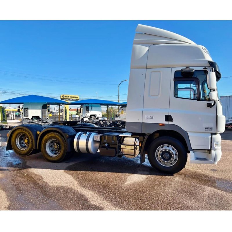Caminhão DAF CF85 FTS410 6x2 CHASSI Ano 2019 
