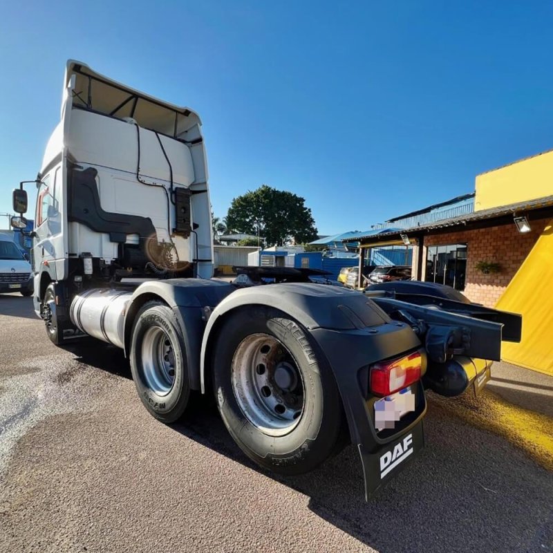 Caminhão DAF CF85 FTS410 6x2 CHASSI Ano 2019 