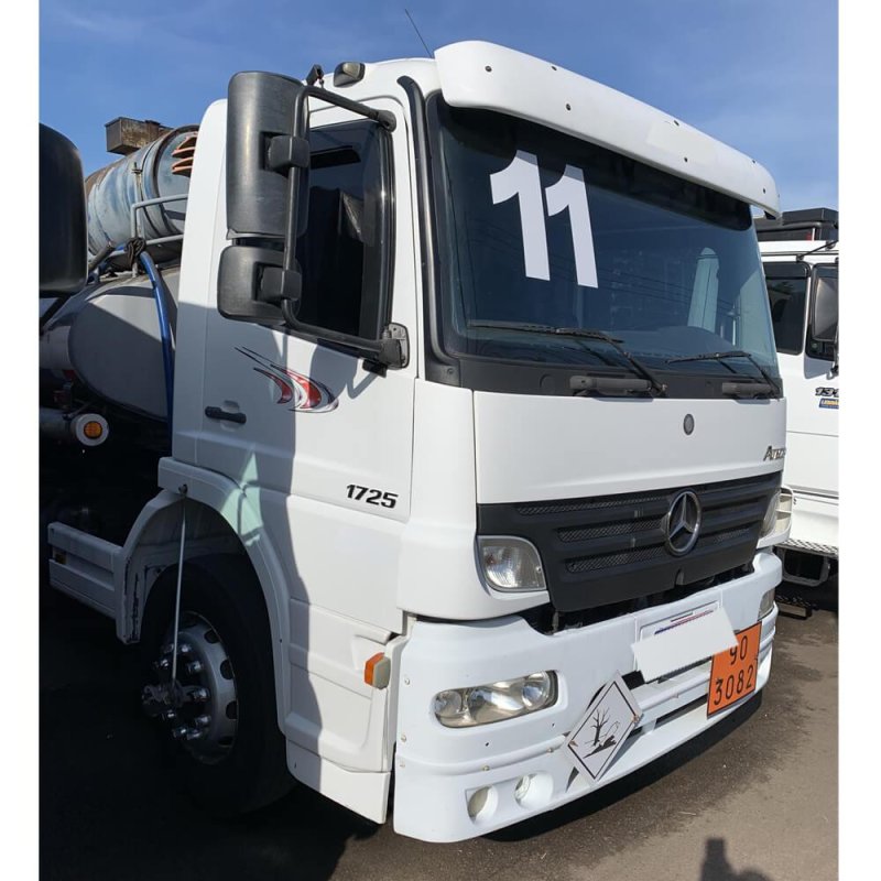 Caminhão MB ATEGO 1725 TANQUE Ano 2011