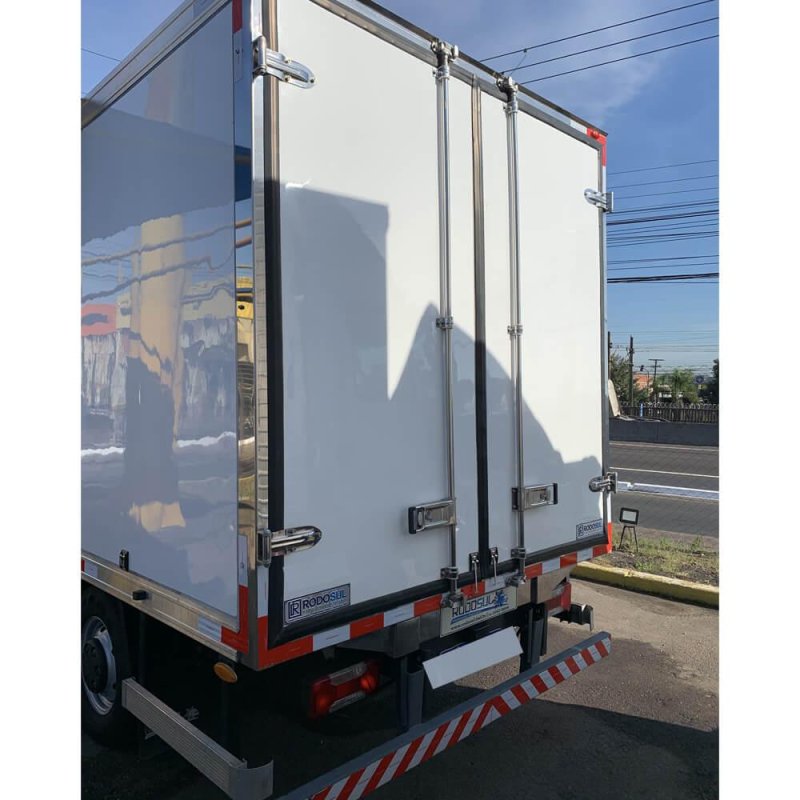 Furgão IVECO BAÚ REFRIGERADO Ano 2022