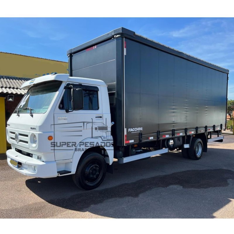 Caminhão VOLKSWAGEN DELIVERY 10.160 SIDER Ano 2014