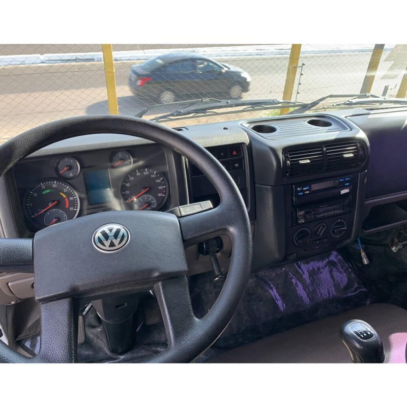 Caminhão VOLKSWAGEN DELIVERY 10.160 SIDER Ano 2014