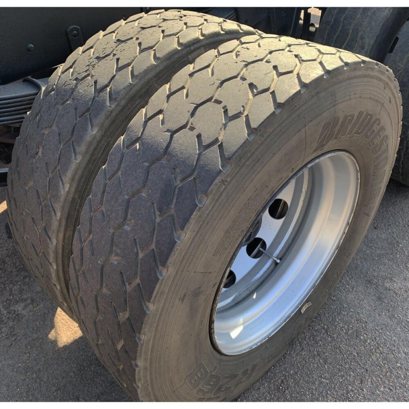 Caminhão MERCEDES BENZ L 1620 CHASSI Ano 2004