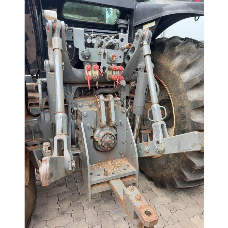 Trator VALTRA BT6190 190 CV FILIPADO Ano 2013