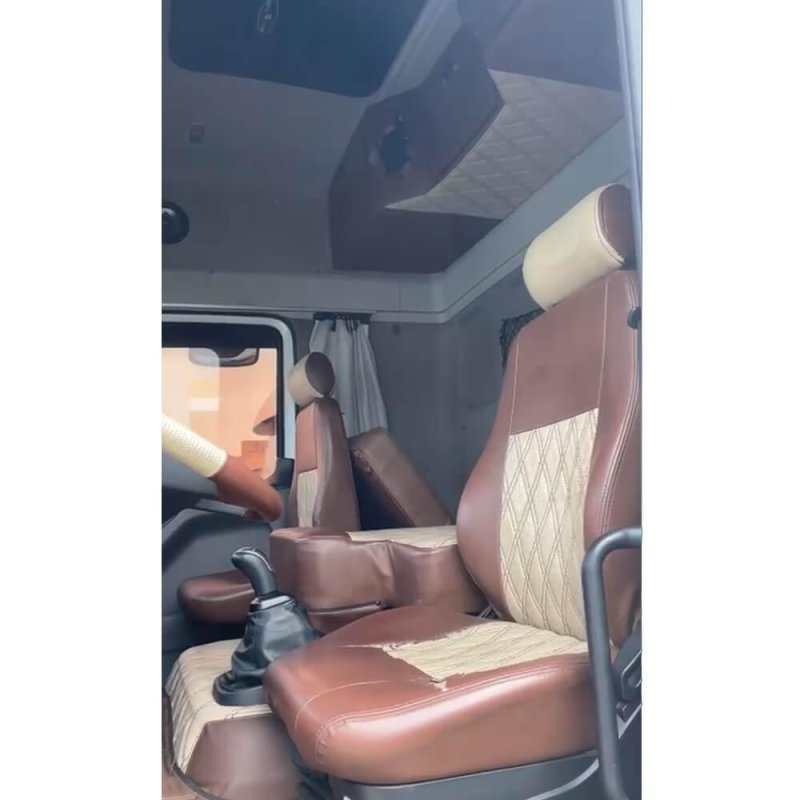 Caminhão VOLKSWAGEN TRACTOR 19.360 4X2 CAVALO 2019