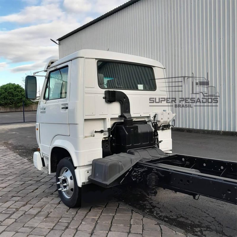 Caminhão VOLKSWAGEN 9.150E CHASSI LONGO Ano 2010