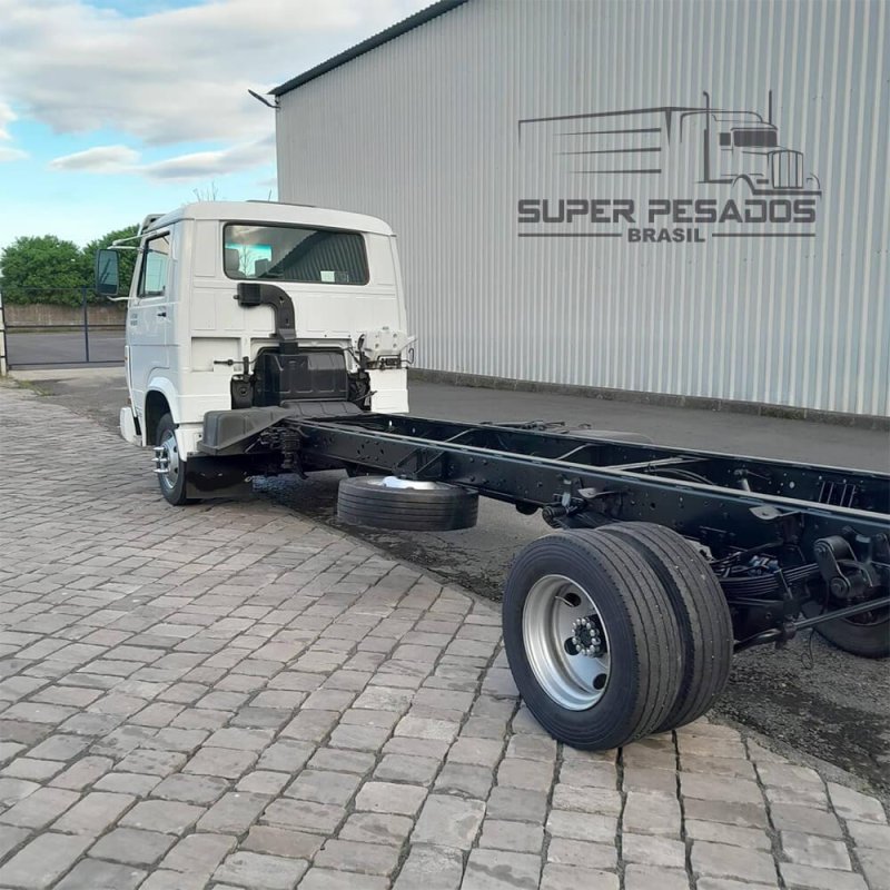 Caminhão VOLKSWAGEN 9.150E CHASSI LONGO Ano 2010