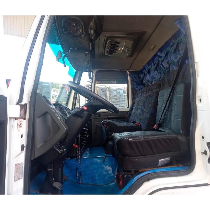 Caminhão FORD CARGO 2422 BAÚ Ano 2007