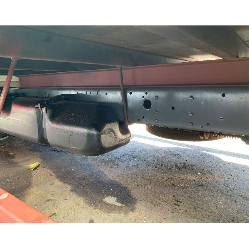 Caminhão IVECO 70C17 BAÚ SECO Ano 2013