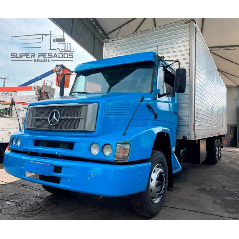 Caminhão Mercedes Benz 1418 BAÚ Ano 1991