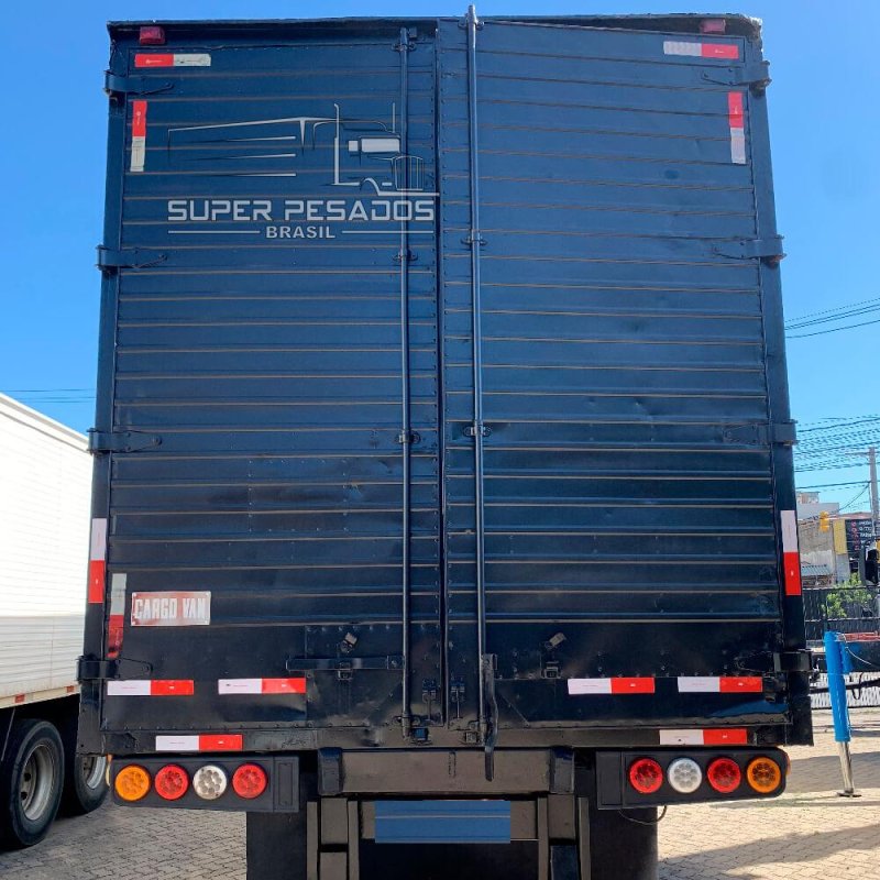 Caminhão Mercedes Benz 1418 BAÚ Ano 1991