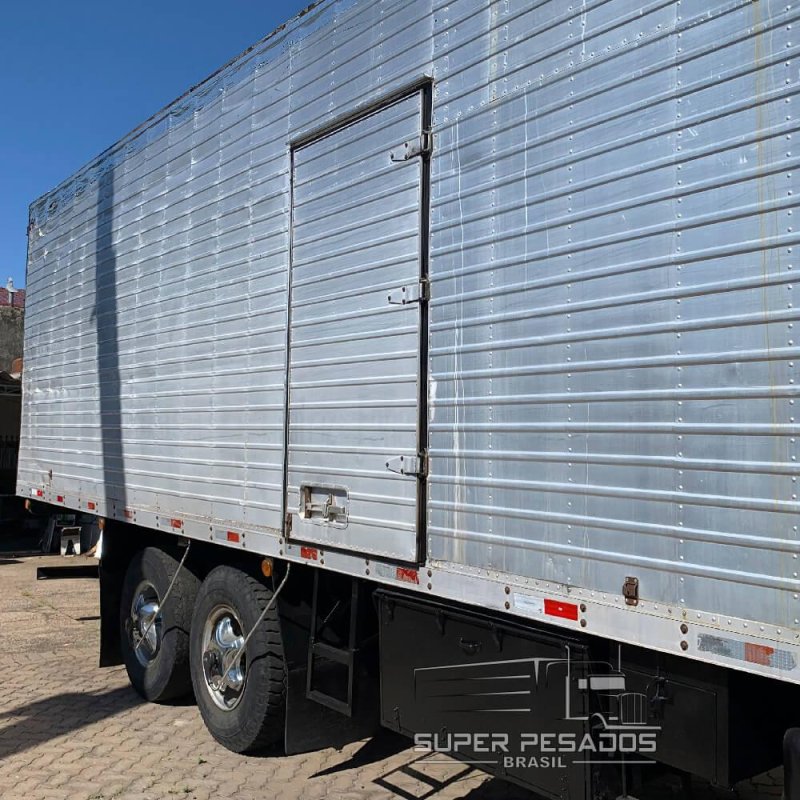 Caminhão Mercedes Benz 1418 BAÚ Ano 1991