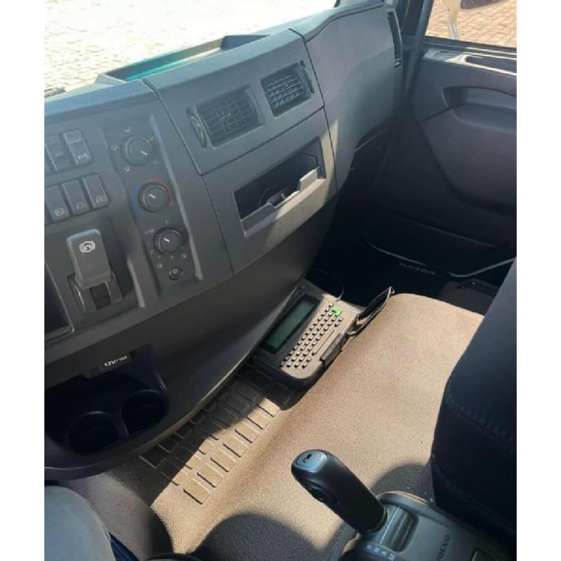 Caminhão VOLVO VM360 4X2 CAVALO Ano 2023