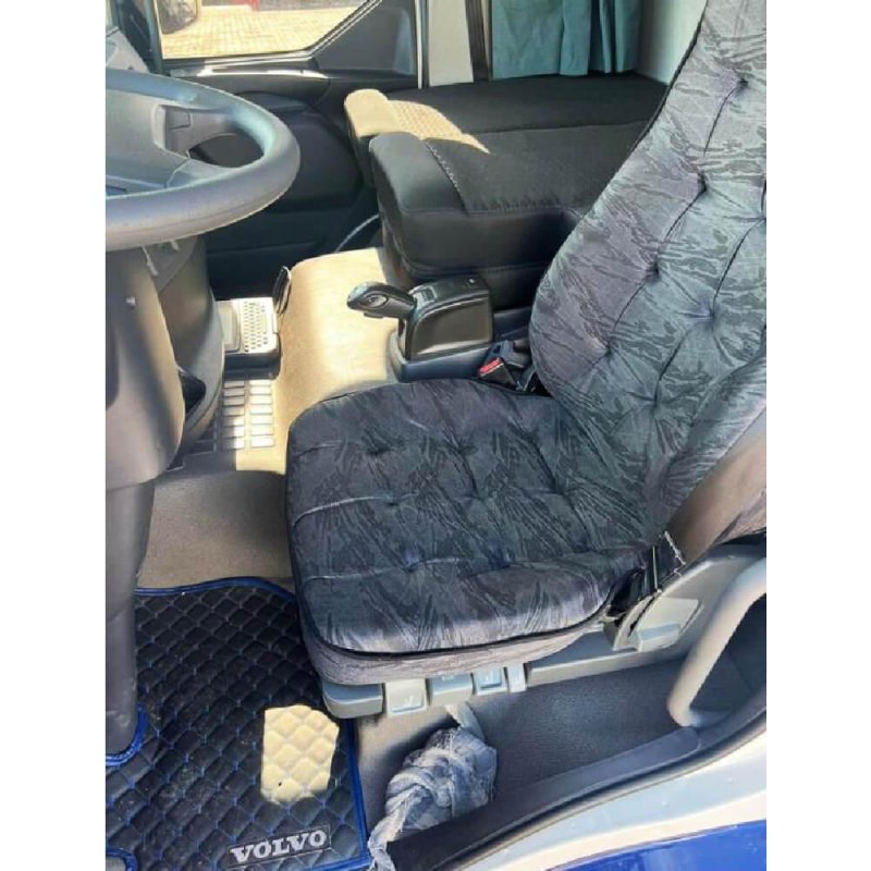 Caminhão VOLVO VM360 4X2 CAVALO Ano 2023