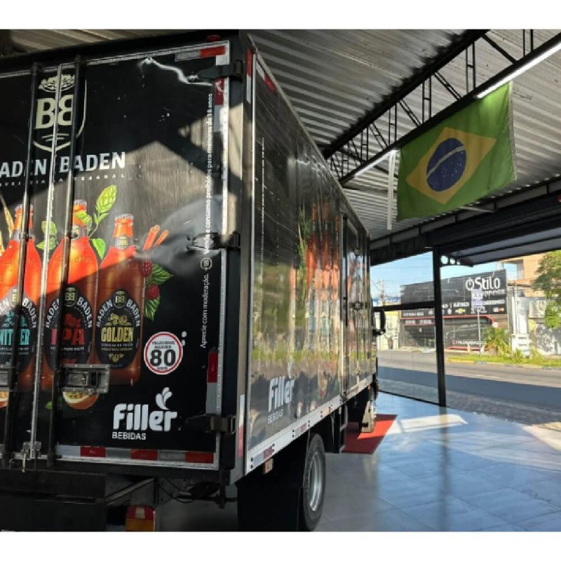 Caminhão FORD CARGO 815E BAÚ SECO Ano 2009