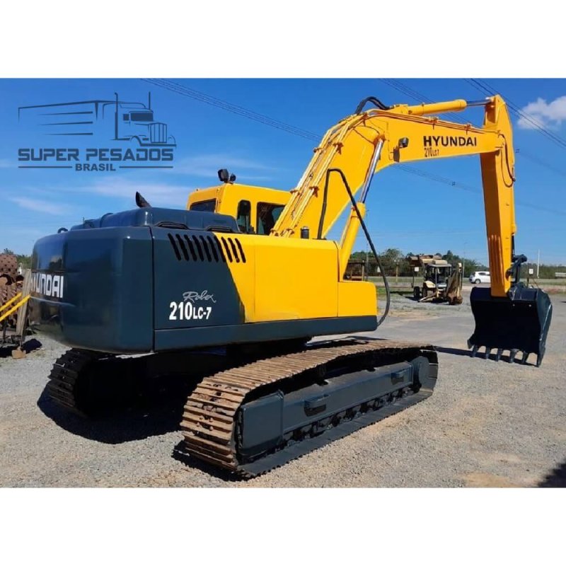 ESCAVADEIRA HIDRÁULICA HYUNDAI R210LC-7 Ano 2008