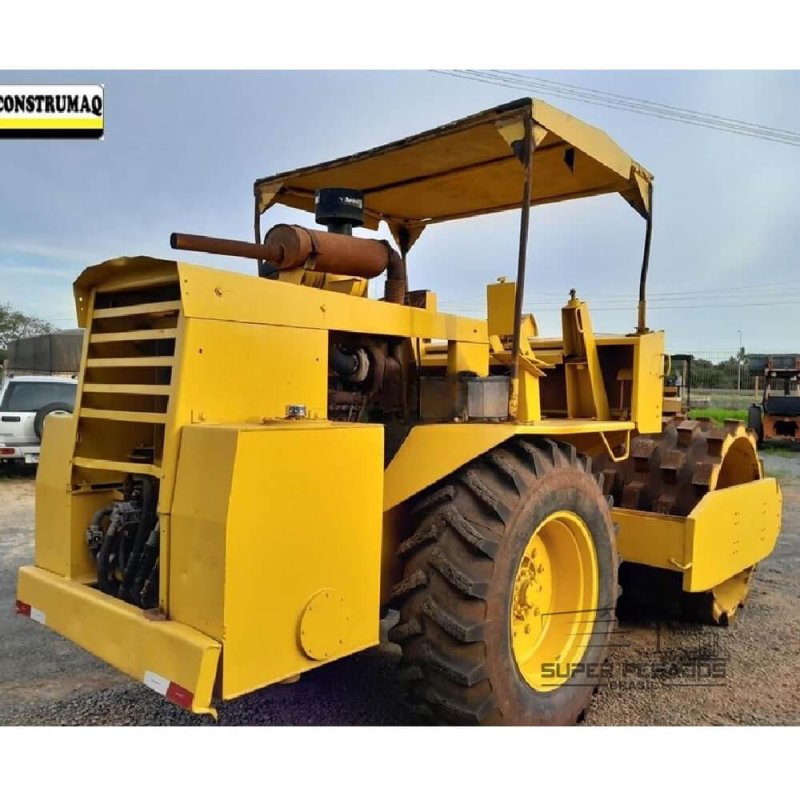 ROLO COMPACTADOR MULLER VAP70 Ano 1990