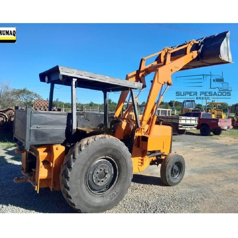 RETRO ESCAVADEIRA MASSEY FERGUSON MF86 Ano 1993