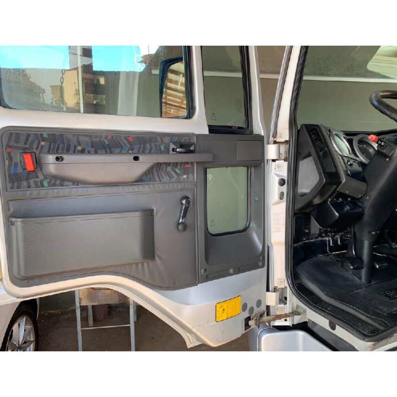 Caminhão FORD CARGO 815E CARROCERIA Ano 2012