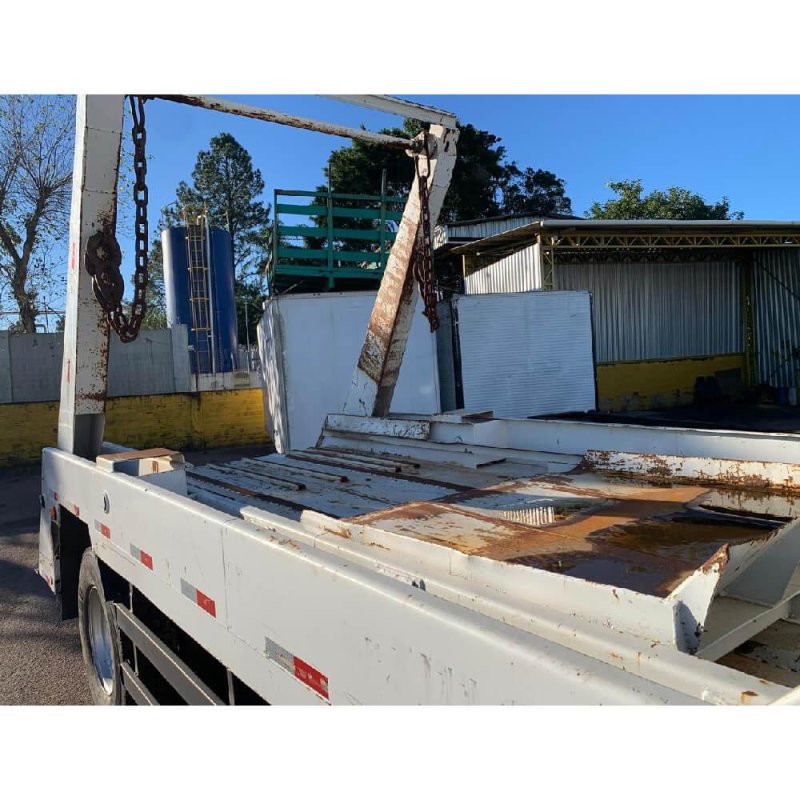 Caminhão VOLKSWAGEN 13.190 POLIGUINDASTE (ENTULHO) Ano 2014