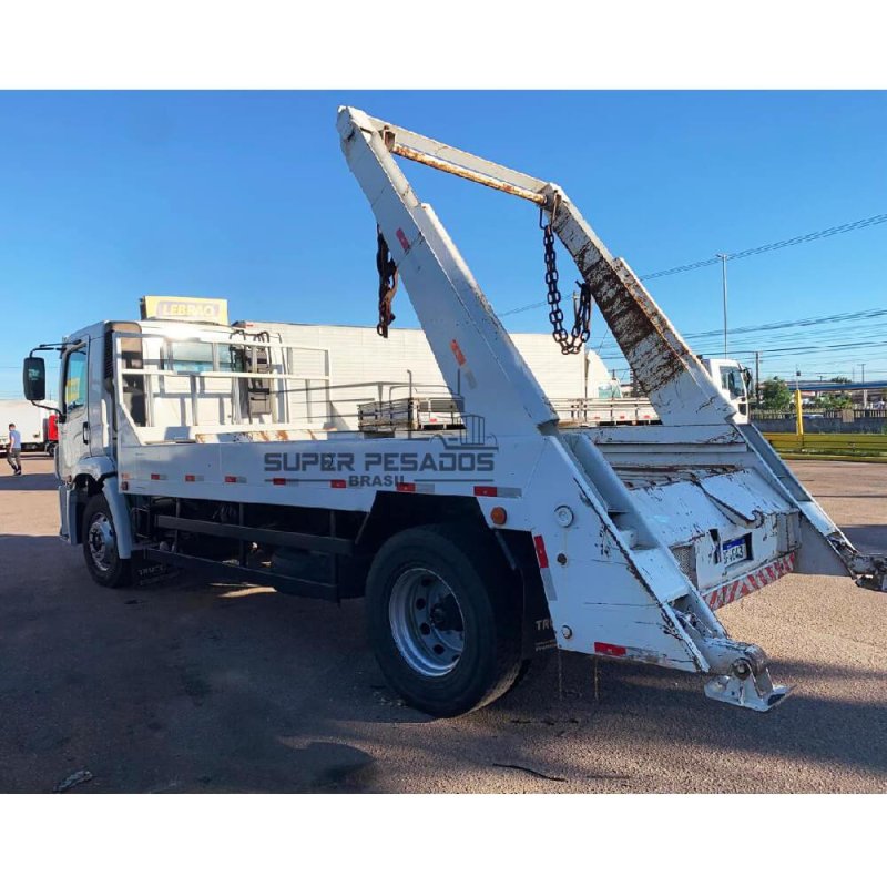 Caminhão VOLKSWAGEN 13.190 POLIGUINDASTE (ENTULHO) Ano 2014