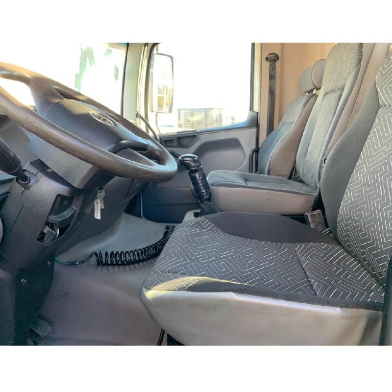 Caminhão VOLKSWAGEN 13.190 POLIGUINDASTE (ENTULHO) Ano 2014