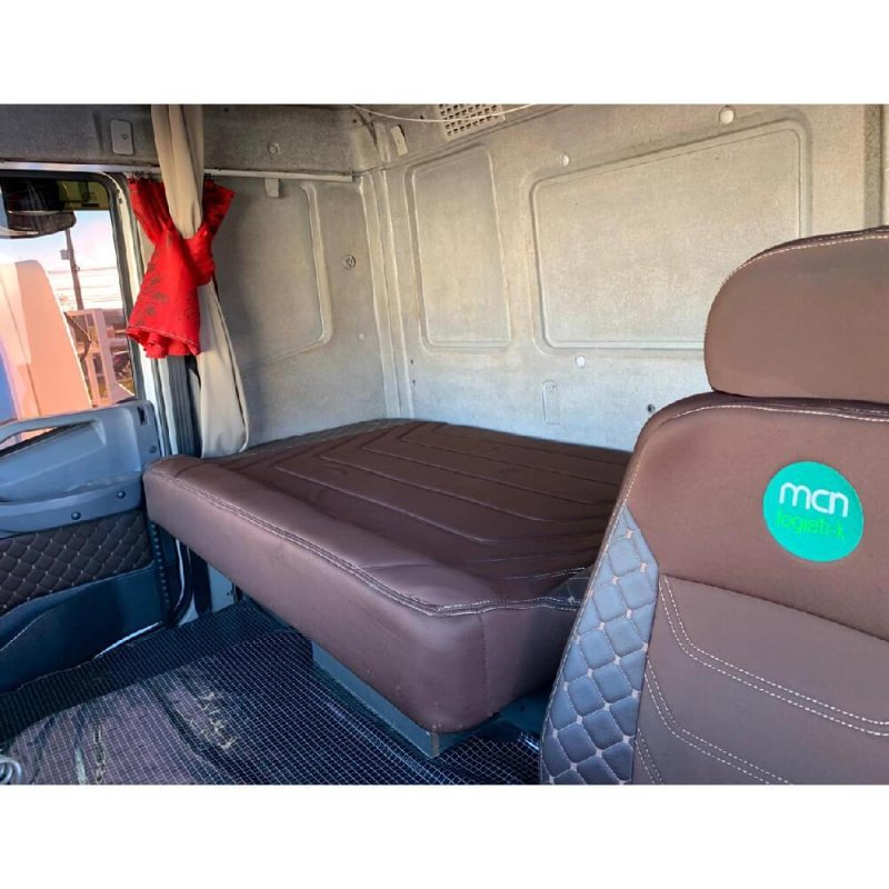 Caminhão IVECO STRALIS 440 6X2 CHASSI Ano 2014 