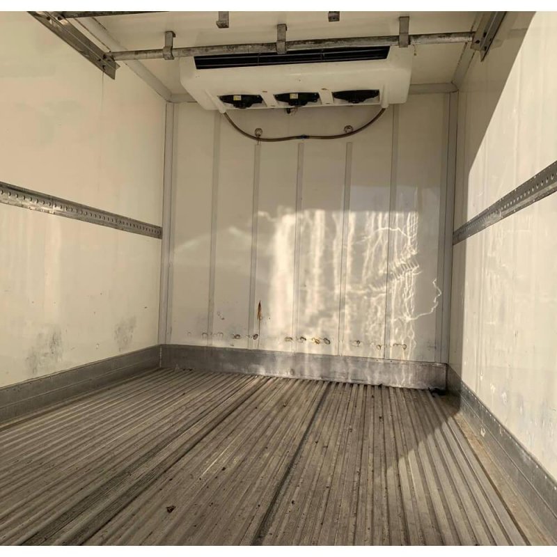 MERCEDES BENZ FURGÃO SPRINTER BAÚ FRIO Ano 2019 