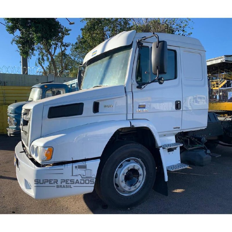 Caminhão MERCEDES BENZ ATRON 1635 4X2 CHASSI Ano 2013