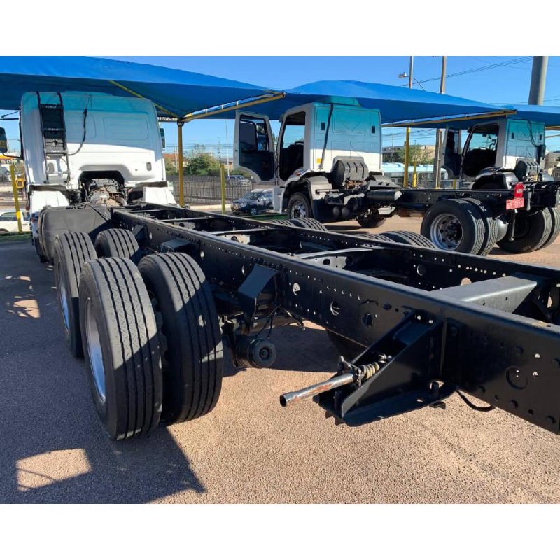 Caminhão MERCEDES BENZ ATEGO 2426 6X2 CHASSI Ano 2012