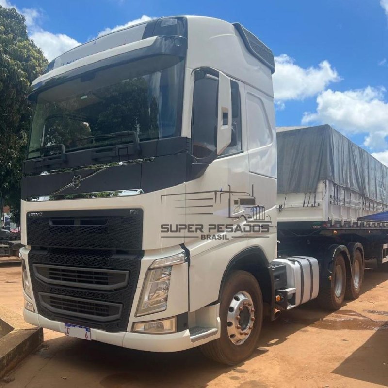 Caminhão VOLVO FH540 6X4 2019/2020 + Carreta FACHINI Bitrenzão