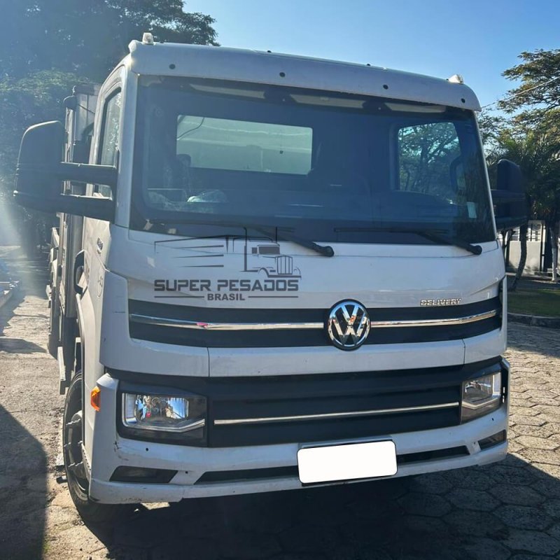 Lote 10 Caminhões VOLKSWAGEN Prime Delivery 11.180 com Cesto Aéreo Ano 2023