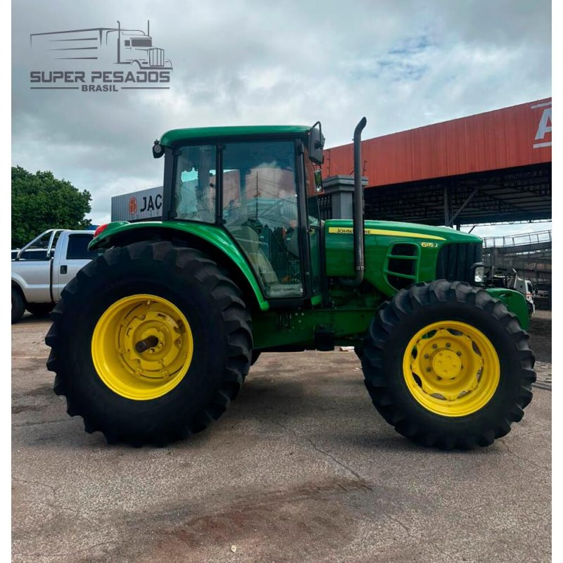 TRATOR AGRÍCOLA JOHN DEERE 6115J ANO 2017