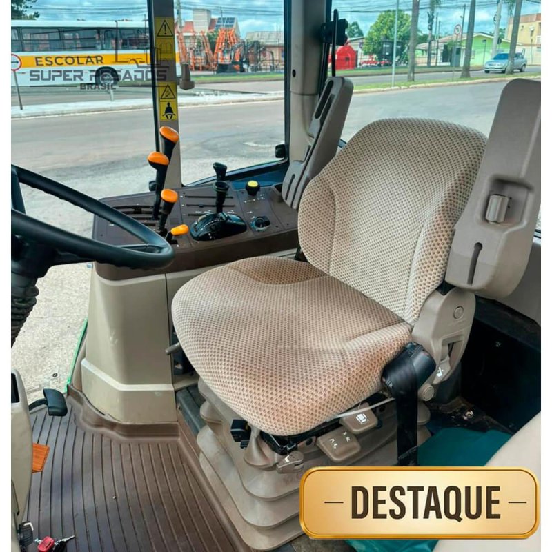 TRATOR AGRÍCOLA JOHN DEERE 6115J ANO 2017