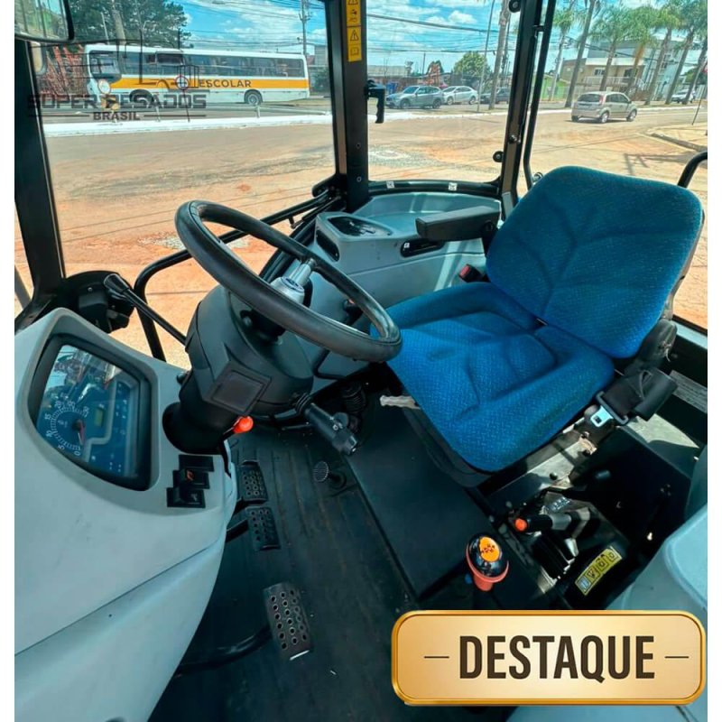 TRATOR AGRÍCOLA NEW HOLLAND TL75 ANO 2017