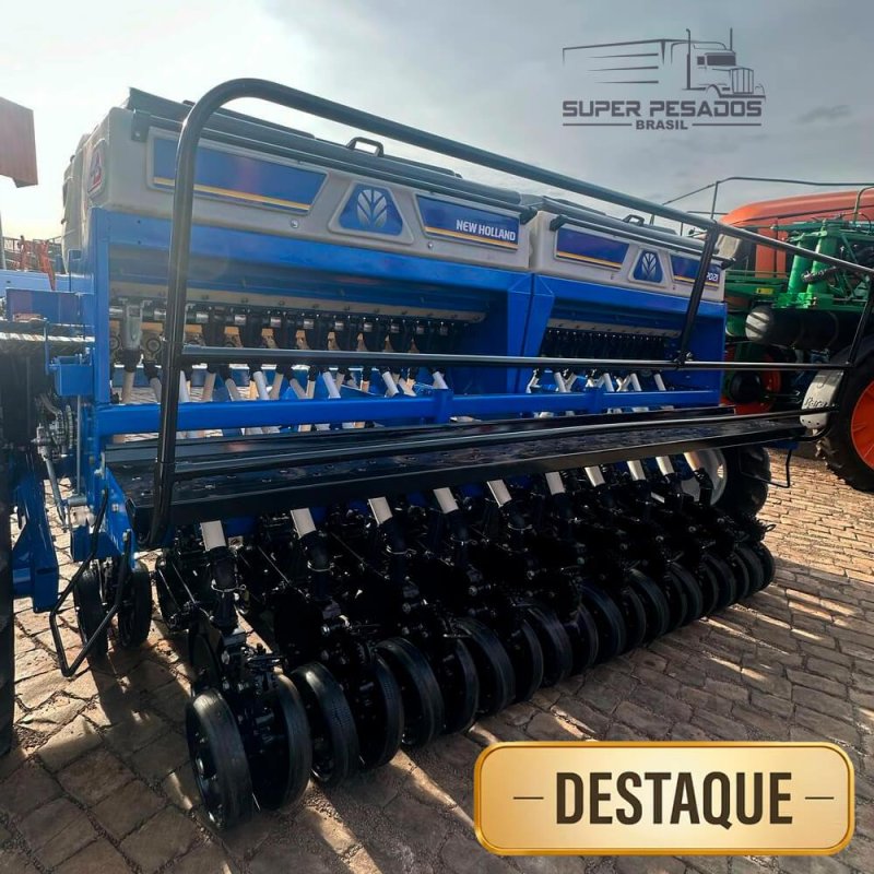 SEMEADEIRA NEW HOLLAND PD21 ANO 2011