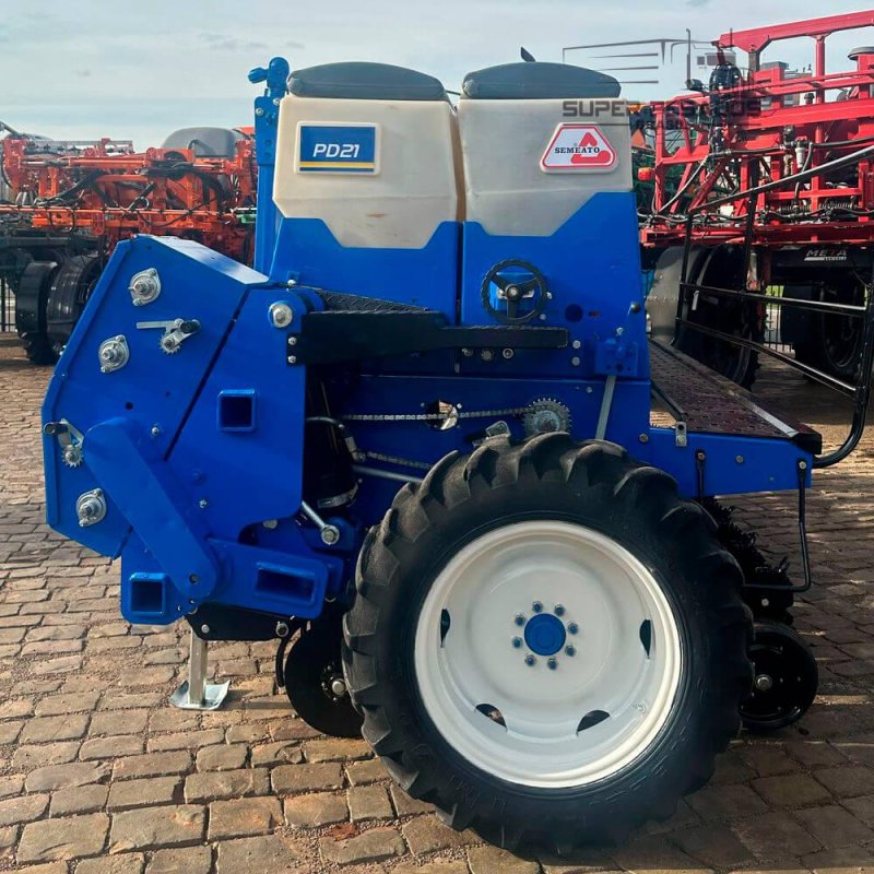 SEMEADEIRA NEW HOLLAND PD21 ANO 2011