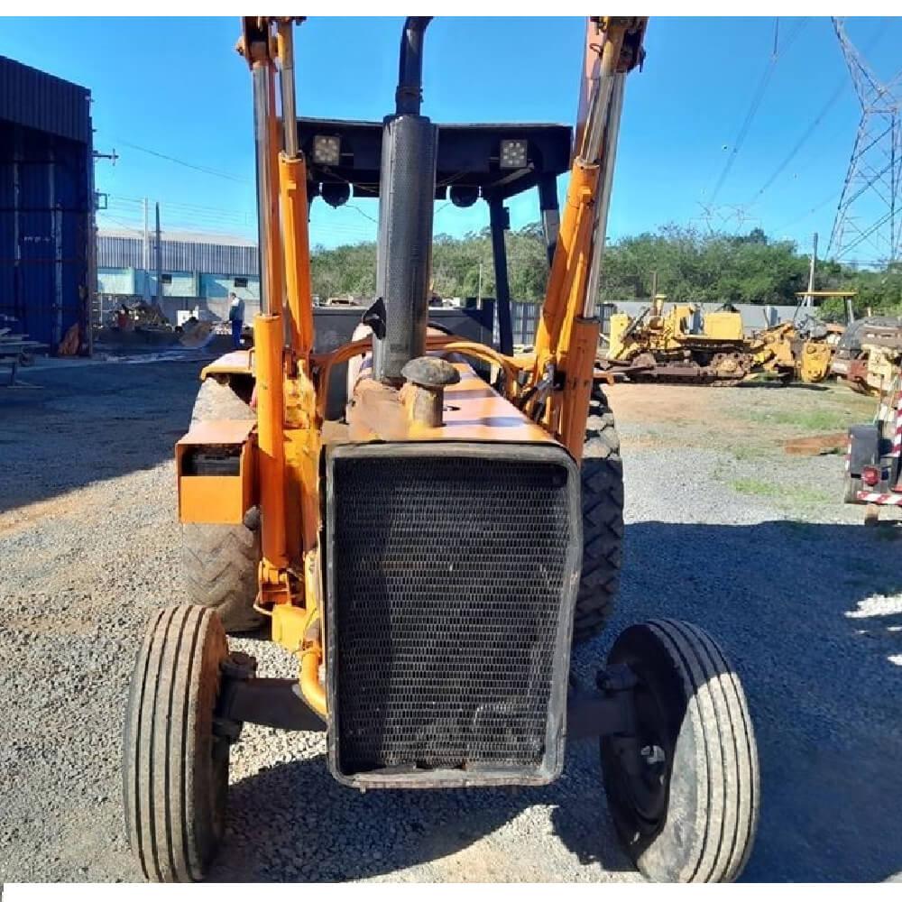 RETRO ESCAVADEIRA MASSEY FERGUSON MF86 Ano 1993