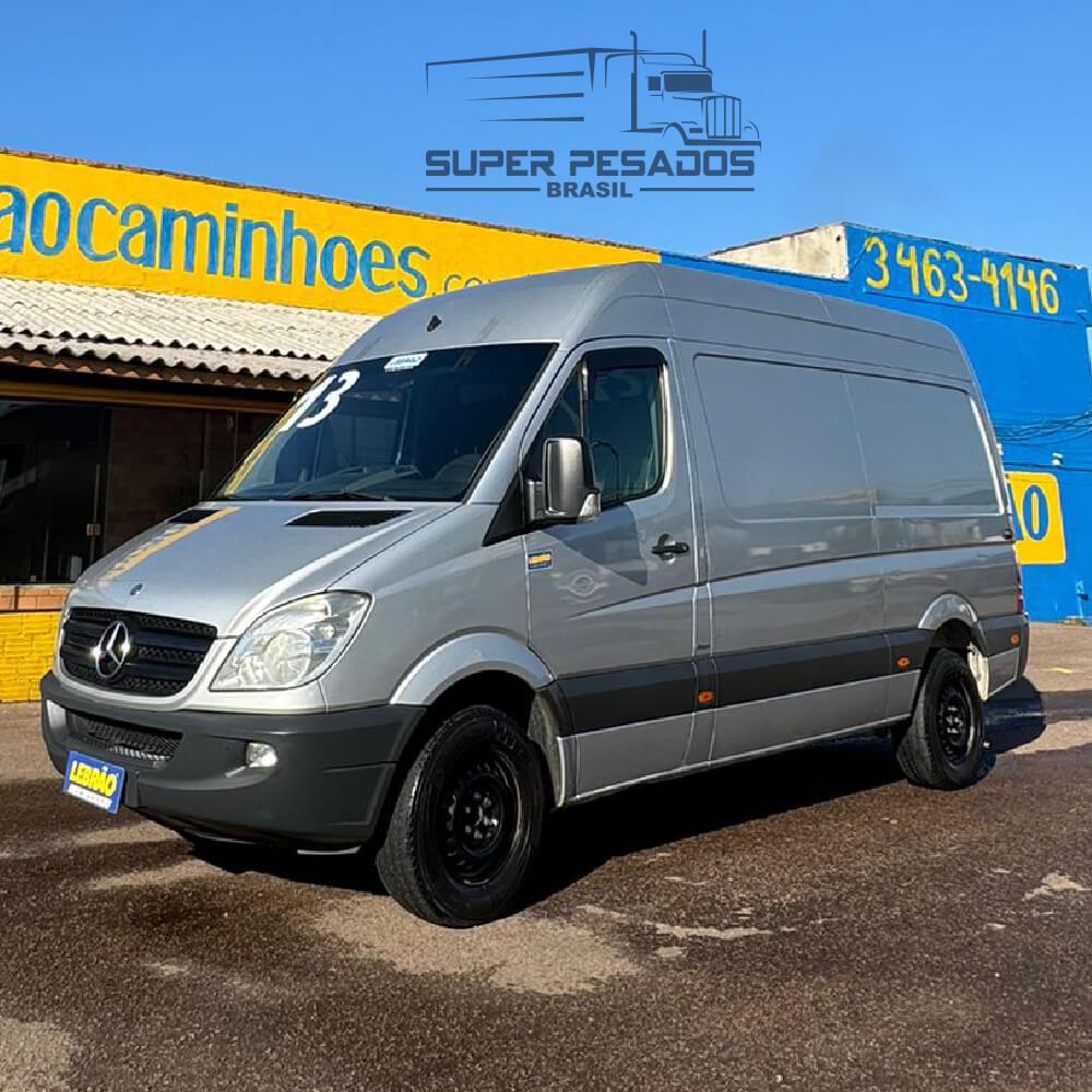 MERCEDES BENZ FURGÃO SPRINTER 415 Ano 2013